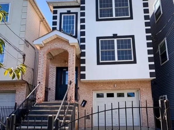 210 2nd St, Elizabethport, NJ