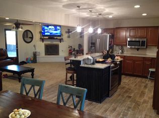 1710 Texas St, Perryton, TX 79070