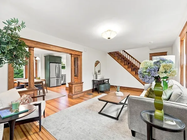 80 Milton St, Northampton, MA 01062