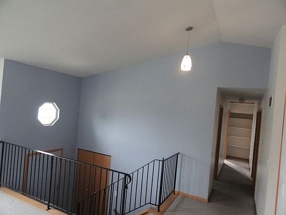 3rd image of 14814 Campbell Ave