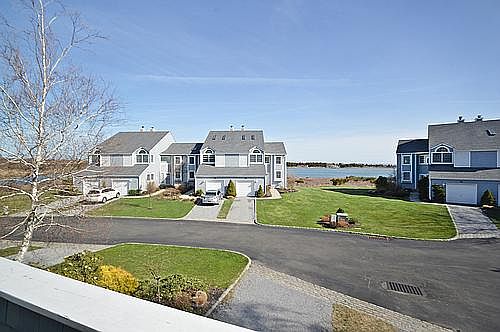 1st image of 600 Meadow Ct #F22