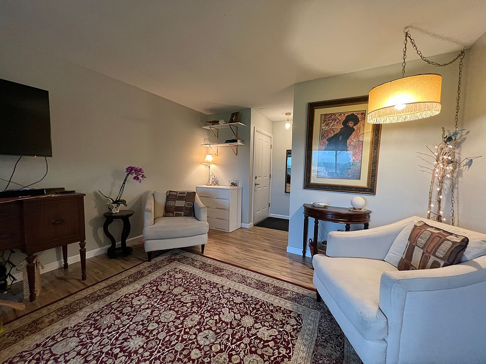 Example of furnished living room