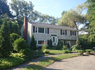 8 Plover St, West Roxbury, MA 02132