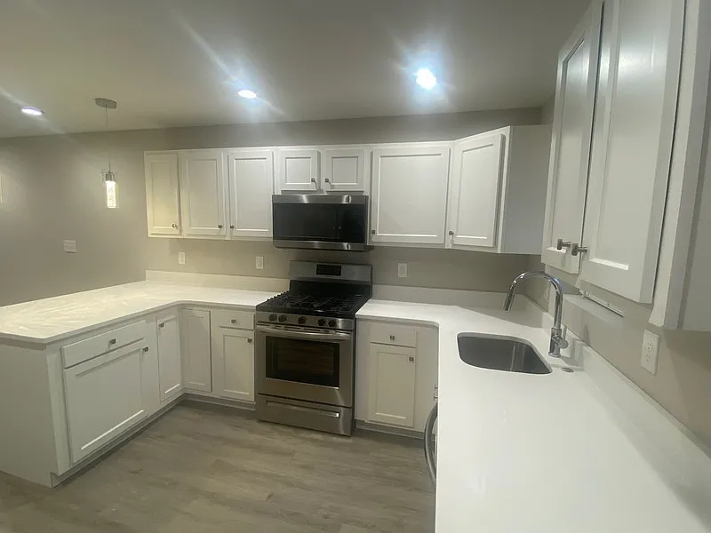 2 bed, 2.5 bath, 1120 sqft, $1,875 — Photo 4