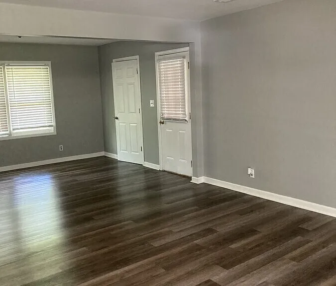 5022 Virginia Cir — Photo 2