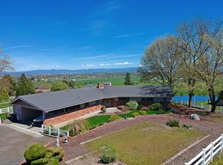 82 Dean Dr, Central Pt, OR 97502