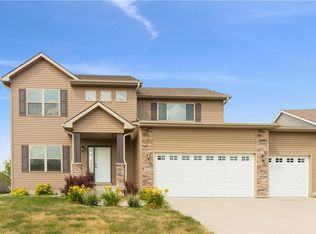 4124 144th Cir, Urbandale, IA 50323