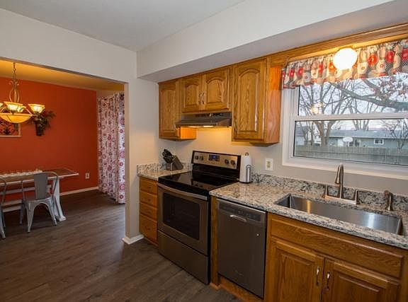 4th image of 2946 Marrett Dr