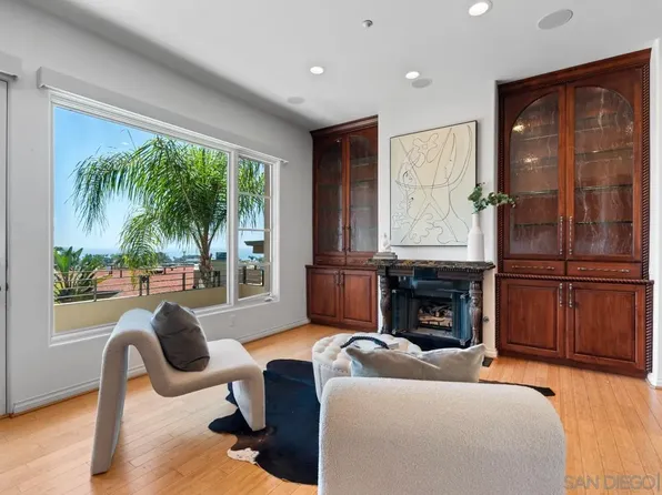 7157 Fay Ave, La Jolla, CA 92037