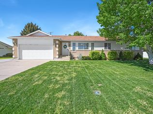 335 E Valley View Dr, Preston, ID 83263