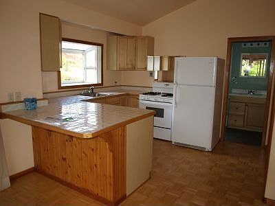 2nd image of 4800A Pelehu Rd