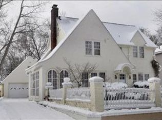 1411 W Maple St, Kalamazoo, MI 49008