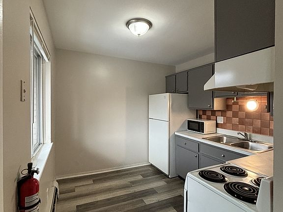 3rd image of 1750 Saint Johns Blvd #24