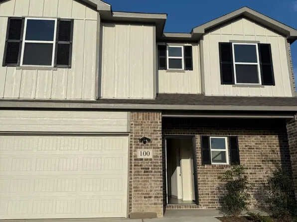 100 Nakota Dr, Leonard, TX 75452