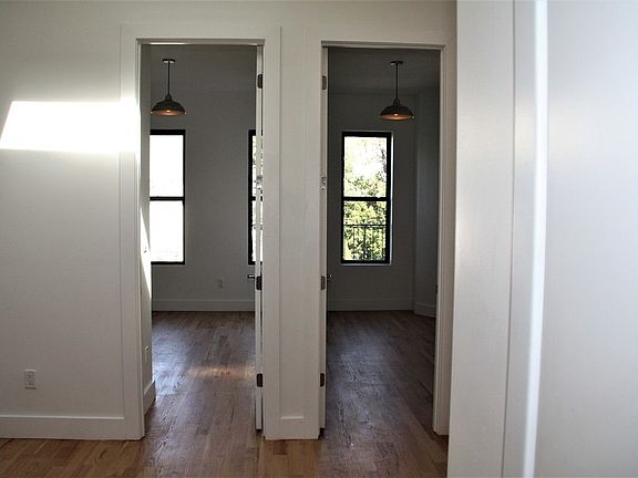 3rd image of 377 Menahan St APT 3R