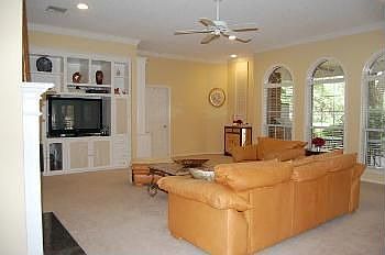 5th image of 109 Royal Ct