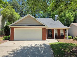 172 Stoneforest Dr, Woodstock, GA 30189