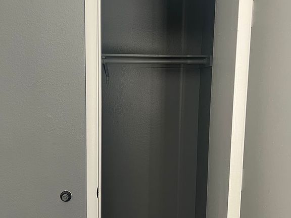 4th image of 3344 Medina Ct