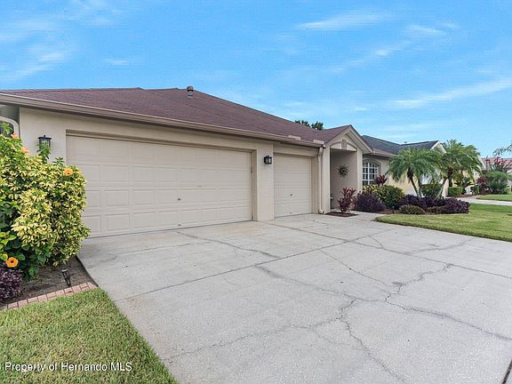 3rd image of 29603 Eagle Station Dr