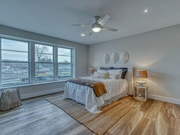 323 Taughannock Blvd — Photo 19