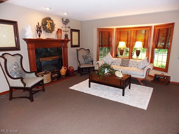 5th image of 5351 Barnhill St