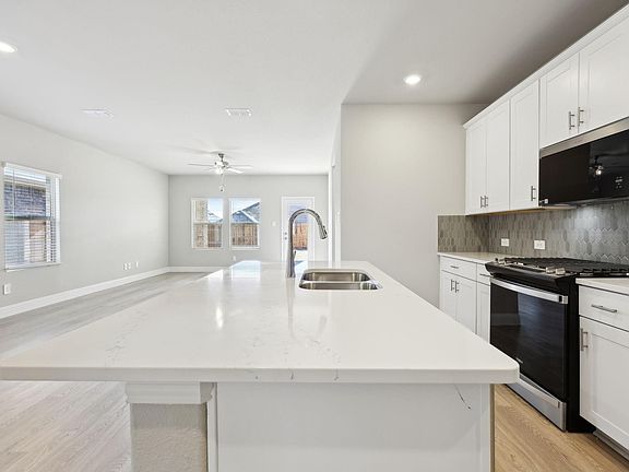 3rd image of 1210 Booker St
