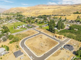 3242 NW Chadwick Loop E, East Wenatchee, WA