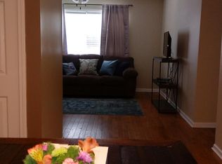 1304 Georgian Pl APT 4, Dalton, GA 30720