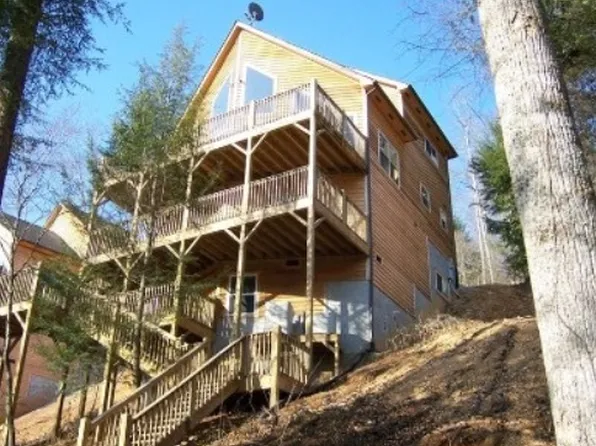 154 Blue Water Ln, La Follette, TN 37766