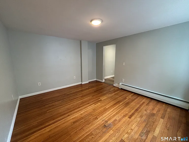 213 Golden Hill St #6F — Photo 6
