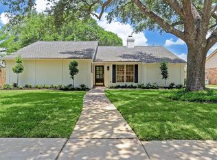 11858 Westmere Dr, Houston, TX 77077