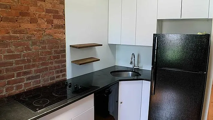 Rented by Nooklyn NYC LLC | media 32