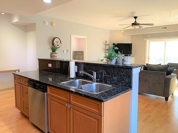 5th image of 3041 S Shields Ave Unit 201