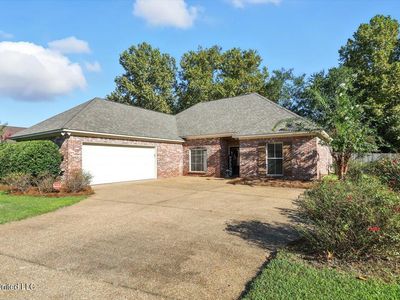172 Navajo Cir, Clinton, MS, 39056