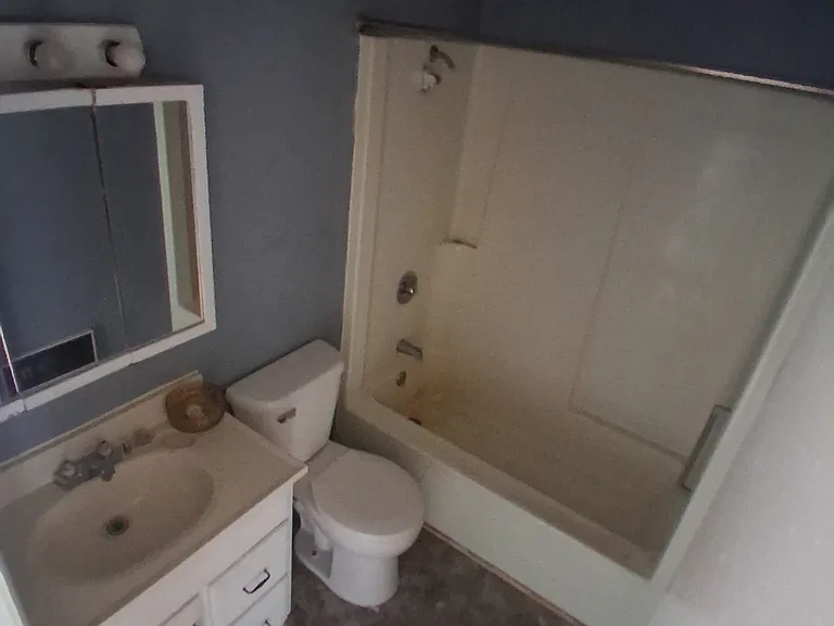 29 Jean St #D — Photo 7