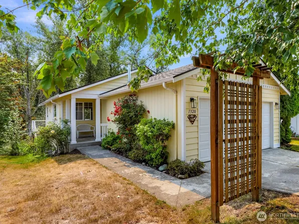 1320 Fruitland Drive, Bellingham, WA 98226