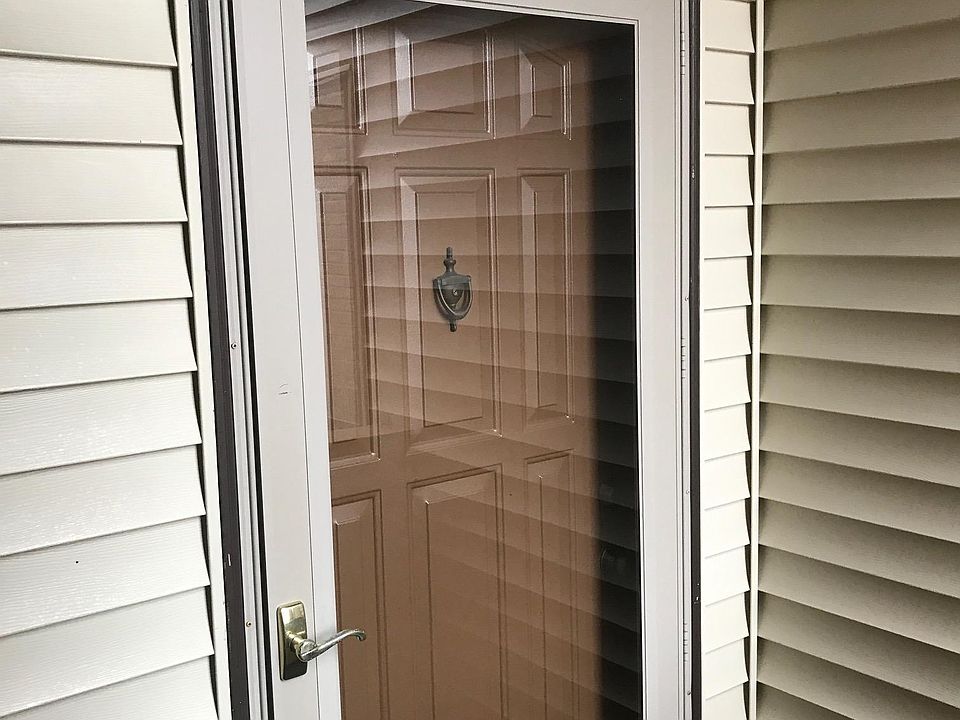 1st image of 1563 W Pond Dr APT 23