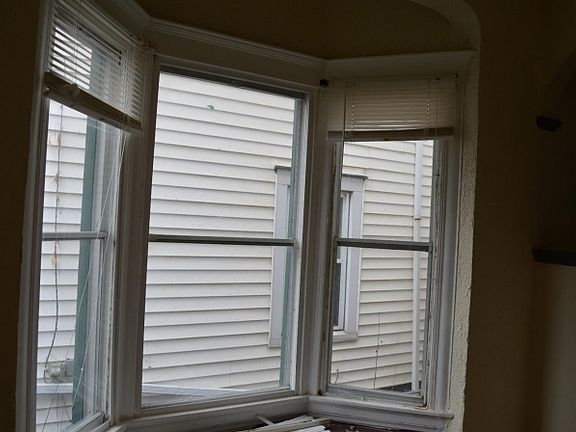 4th image of 3454 Price Ave