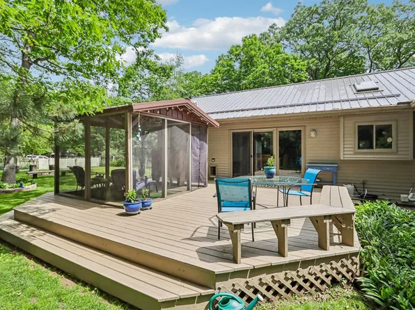 438 Fur Ct, Wisconsin Dells, WI 53965