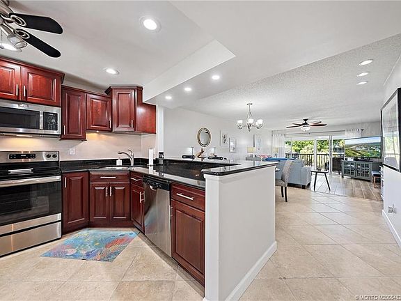 4th image of 1862 SW Palm City Rd APT 203