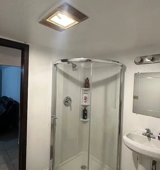 3 bed, 1.0 bath, 1040 sqft, $550 — Photo 7