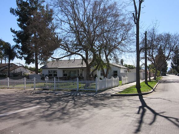 2nd image of 804 E Harvard Pl