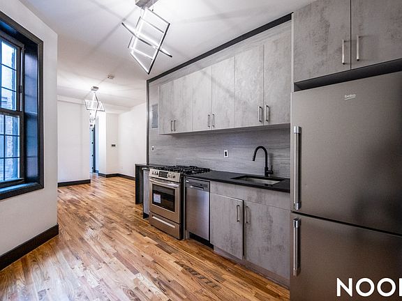 2nd image of 1156 Gates Ave #3L