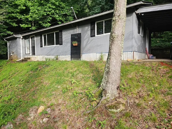772 Zurich Cir, Franklin, NC 28734
