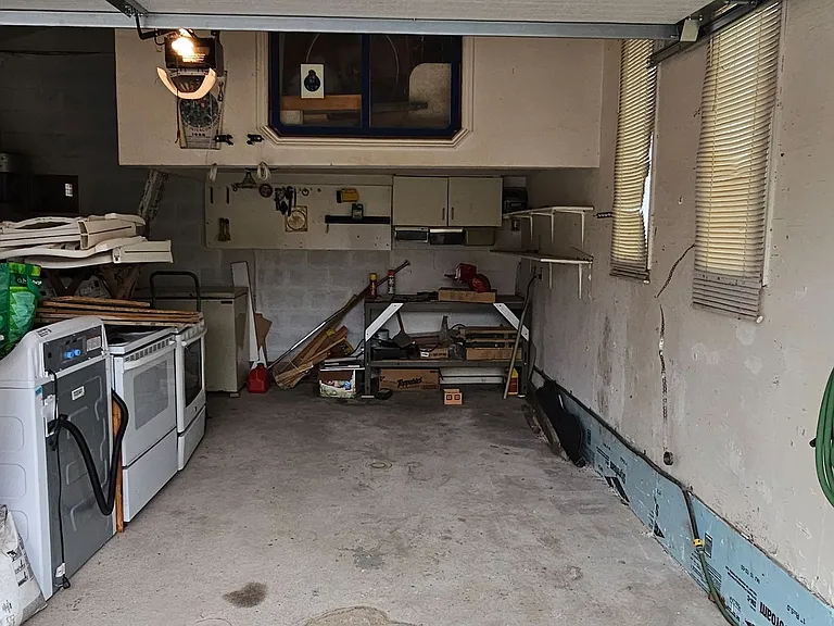 1282 Dexter Cres #MAIN FLOOR — Photo 28