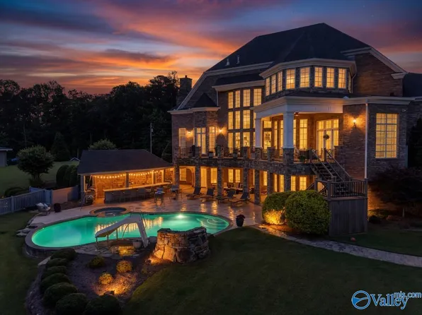 2400 Summerchase Dr, Southside, AL 35907