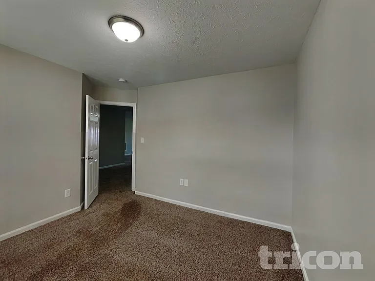 7916 Amadeus Dr — Photo 12