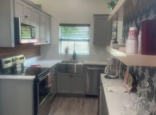 121 1/2 W Linn St, Norman, OK 73069