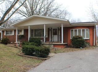 426 E Glenwood Ave, Olney, IL 62450