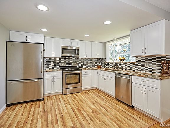 3rd image of 7013 125th Ave SE